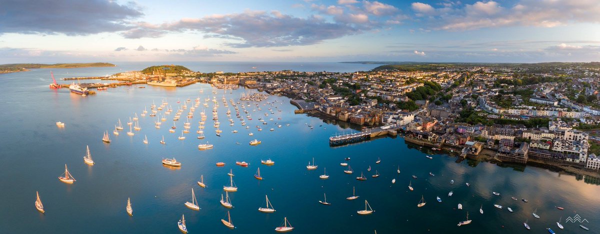 WANT TO GET INVOLVED WITH #FMC?

Coming along to one of our events is the perfect way to introduce yourself and to get involved. Start by joining us at our #cleanup at #Falmouth Harbour this Saturday from 10-11.30am! © LeylineCreative #beachclean #2minutebeachclean #cleancornwall