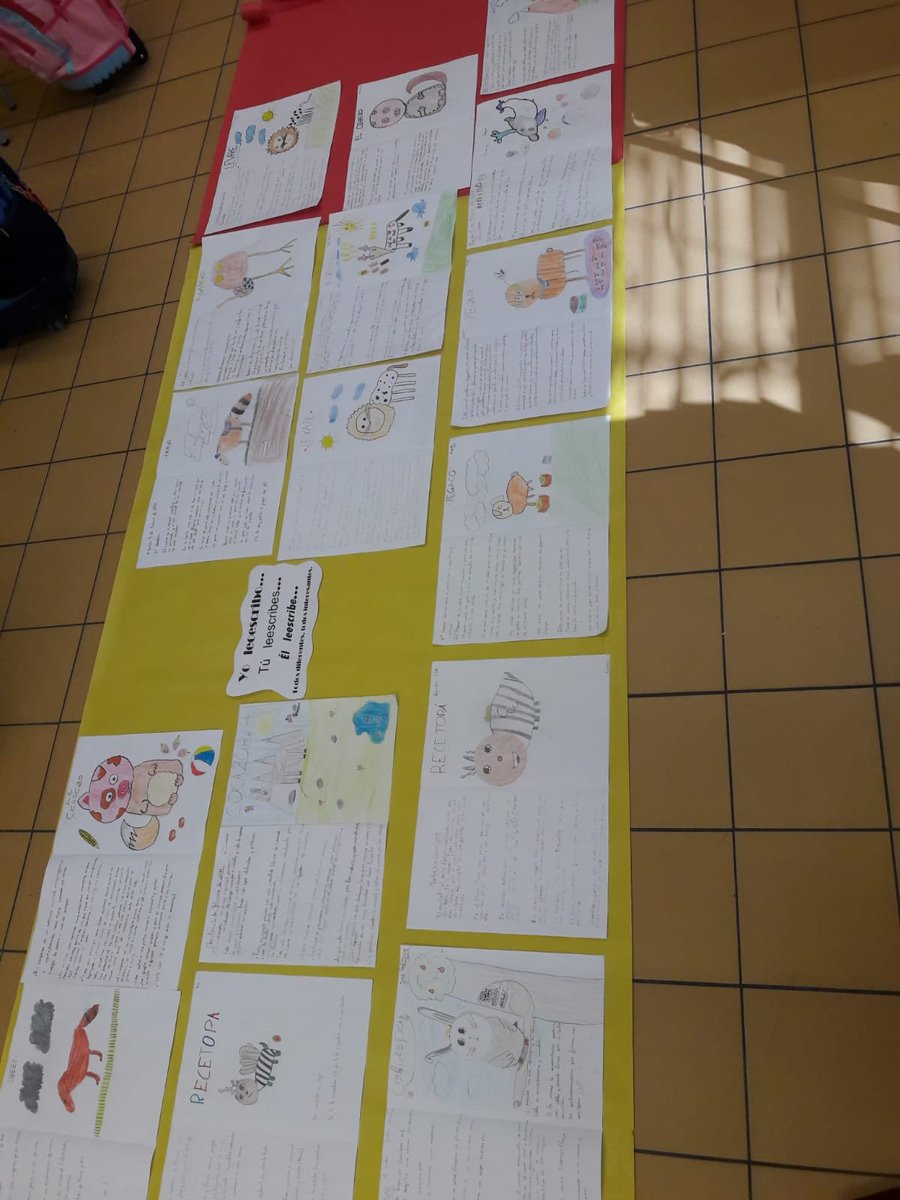 CeipMargaritaSa's tweet photo. "Yo leescribo, tú leescribes, Él leescribe". Nuestros alumnos de tercero cumpliendo los objetivos de nuestro proyecto! Genial, Genial, Genial!📖📗📘✏🖍🖊🖋@educacyl @AmpaMargarita @cfievalladolid #leescribo https://t.co/BqT1LTIoe4
