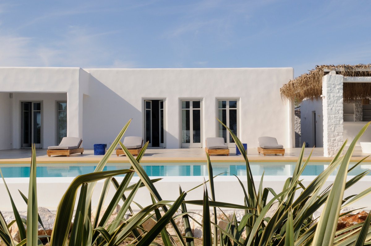 Bright Blue Villas tweet media