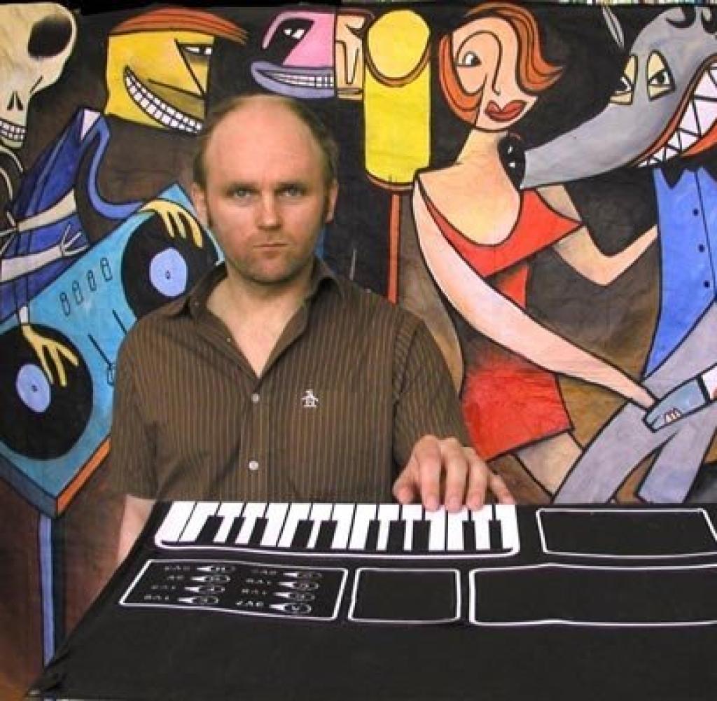 Am Freitag ist Showtime im Valentinstueberl - Thema "irgendwas mit Hoffnung" - fantastisch mit dabei : Anke Stelling , Literaturstern "Bodentiefe Fenster" - @KuehniKev , ES PE DE - JUSOchef und <a href="/jimavignon/">Jim Avignon</a> macht wunderbar Musik als Neoangin