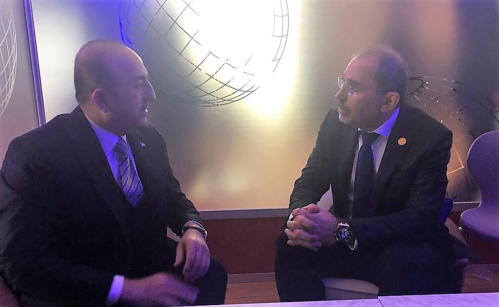 ForeignMinistry's tweet image. التقى وزير الخارجية وشوؤن المغتربين  @AymanHsafadi على  هامش اجتماعات #DefeatISIS  بنظرائه وزراء خارجية  #تركيا  @MevlutCavusoglu #السويد @margotwallstrom ووزير الدولة البريطاني لشؤون #الشرق_الأوسط و #شمال_أفريقيا  @AlistairBurtUK    ومبعوث الأمين العام #UNITAD #Karim_khan