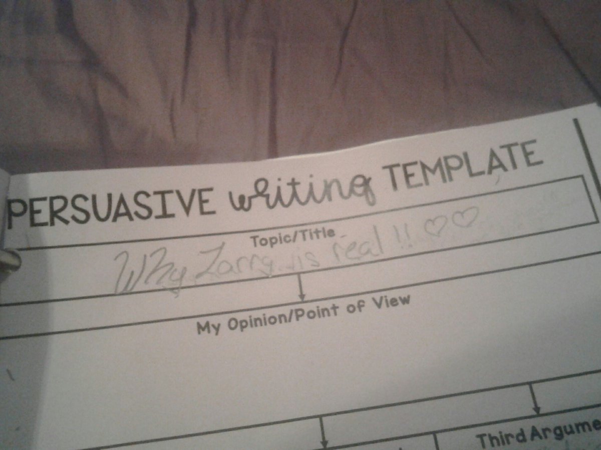 Hmph_imbabbyy's tweet image. Welp imma turn my teacher into a larrie! Hehe oops! 
Literally the first thing that popped into my head was larry or why 1 direction should come back.. oops #Directionerproblems