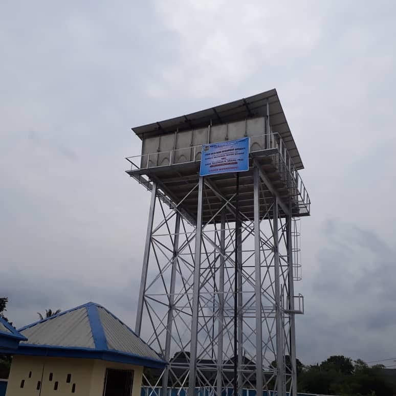 Yesterday I accompanied The HM @SHadamufnse where he  commissioned the new Head Office Extension Building and the Pollution Monitoring Laboratory of the Niger Delta River Basin Devt Authority. The HM also commissioned the Rumuji Regional Water Scheme executed by the Authority.