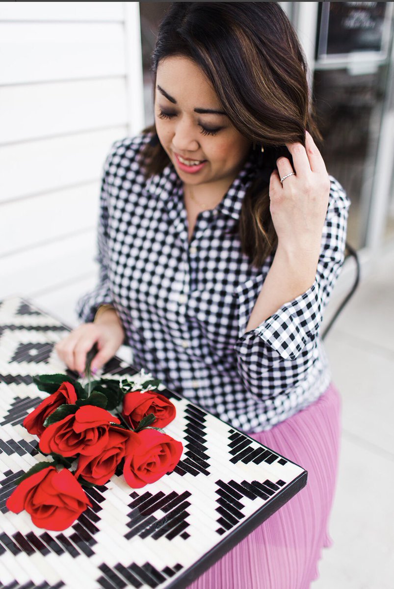 heythuydotcom's tweet image. I’m so excited to partner with @jamesavery to share their timeless pieces for Valentine’s Day! Check out today’s blog post! 
#Sponsored #MyJamesAvery 
heythuy.com/blog/2019/2/6/…