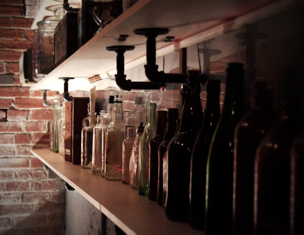 On the hunt for a fun date night? <a href="/amazecalgary/">Amaze Calgary</a> is perfect for a double date. Their innovative escape rooms will have you scratching your head. ow.ly/SqUw50kkSPb #VicParkYYC