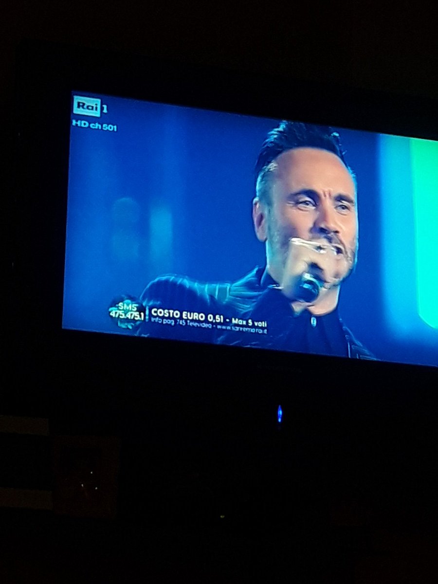 maria_donato's tweet photo. #mifaròtrovarepronto #sanremo2019 @NekOfficial @lapatty1973 Sempre e solo tu. ❤❤❤❤ https://t.co/uHFa8dlZ30