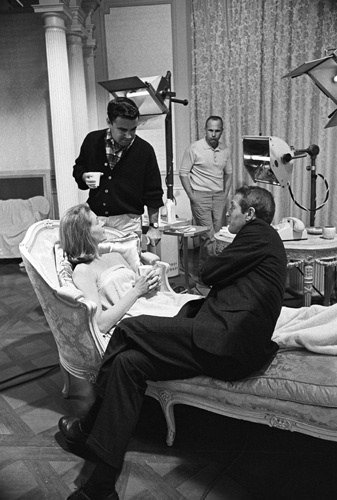 LeeCritiques's tweet photo. Lauren Bacall / Jack Smight / Paul Newman https://t.co/k0bm7j4H1e