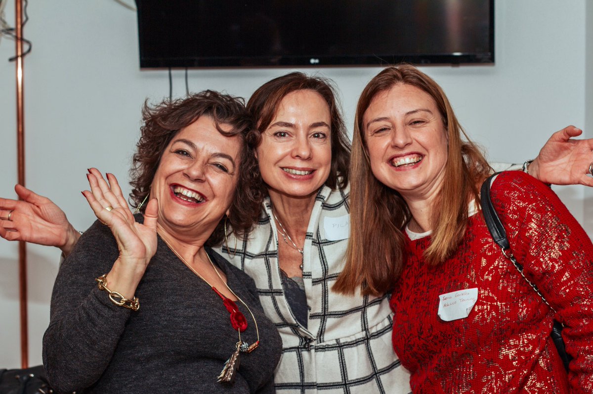 manaistyle's tweet photo. Gran noche y unas fotos preciosas de momentos únicos para que volváis a sonreír al verlas ...😘 repetiremos en 2019 .....quizás en @merendalia porque nos encantó 😜 #WomenCyL #Felicidad #Valladolid #empresarias #eventos @womenalia https://t.co/Zyt2LMAVAF https://t.co/buHa5vjFc6