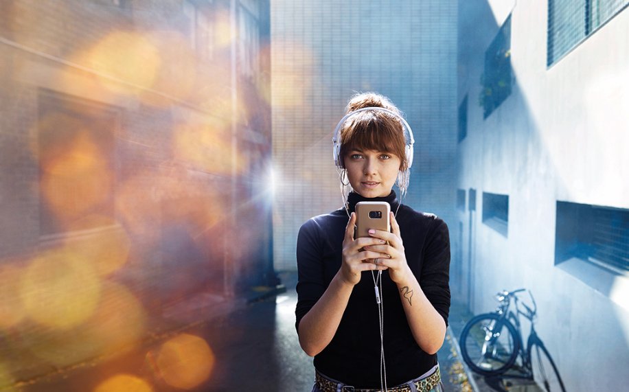 Take the lead developing creative concepts and producing creative assets including video, audio and stills as a Creative and Production Specialist at Telstra. Roles in Sydney and Melbourne.
Find out more: bit.ly/2GviEwq