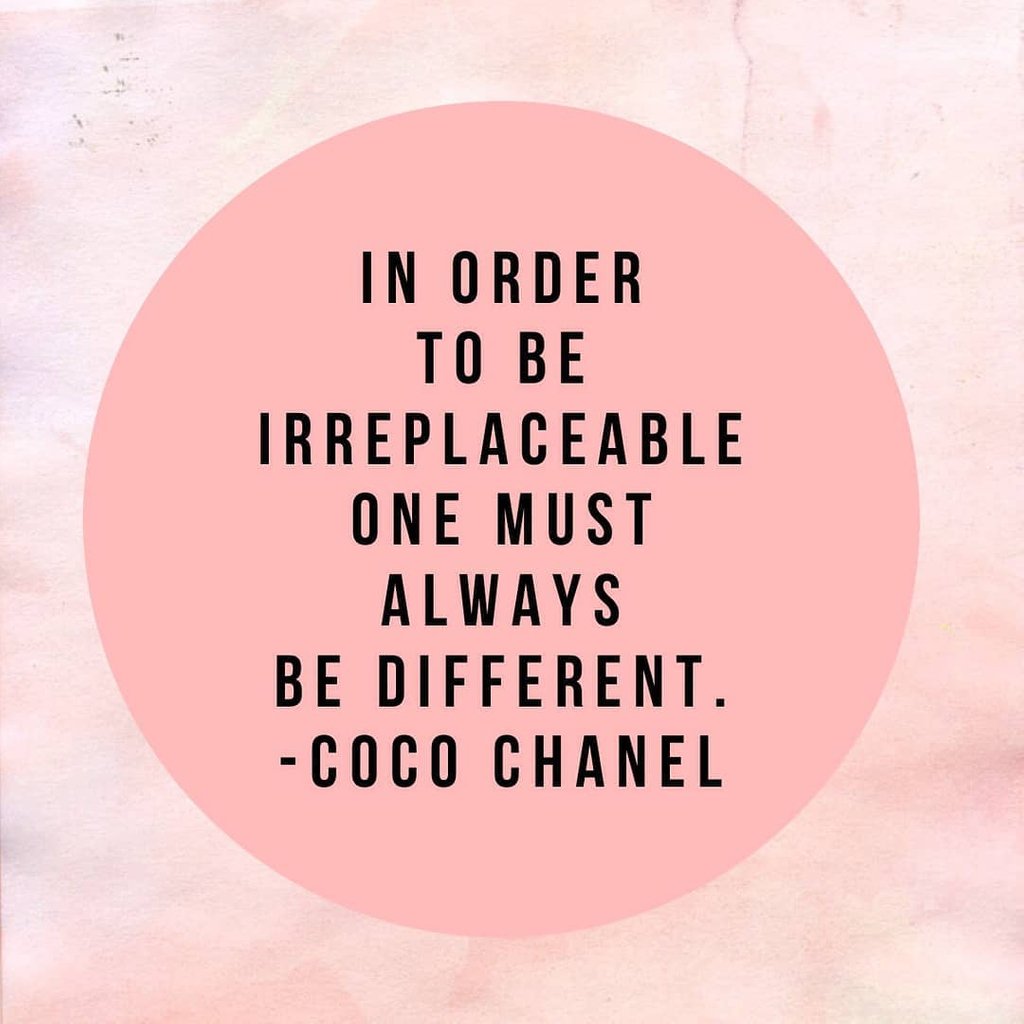 AgapiLab's tweet image. It's really simple - Stand out, Be you! ( #📷 @the.suburbanstylist )