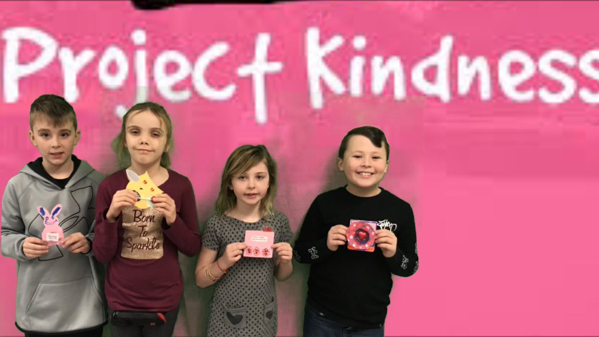 CoachPeteNL's tweet image. A great day @holyfamilyscho2 in the #LearningCommons making Valentine cards to brighten someone’s day #ProjectKindness