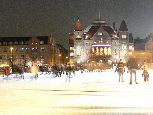 RT @LynneElmira: Evening Ice Skating.....
Downtown HELSINKI, FINLAND https://t.co/0SbkvZxu4O