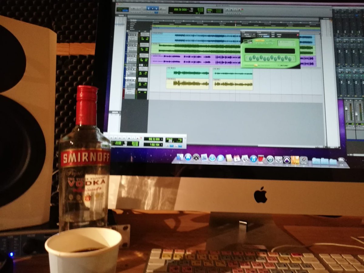 Something is cooking... #coffee #vodka #newmusic 🤫