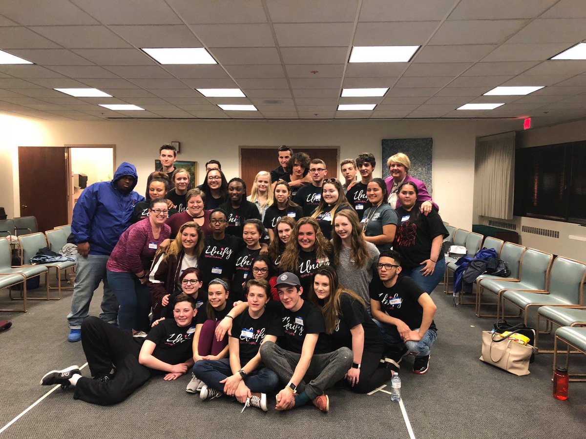 unifyagainst's tweet photo. Being a model in the Unify Fashion show gives High School Juniors the opportunity to meet new friends from all over New England! Call 413.525.4264 or Text 413.355.4615 if you are interested! ❤️ #UnifyModels #UnifyFashionShow #UFS19 #Unify #ModelSearch https://t.co/CUEspuO5kq
