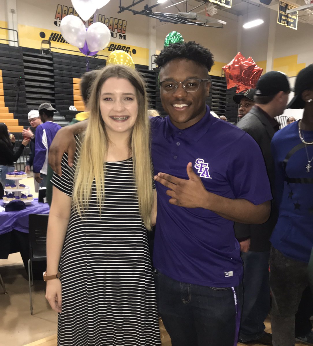 😭can’t believe that in four months we are graduating &amp; that these guys are going to play the game they love! so excited for y’all<3