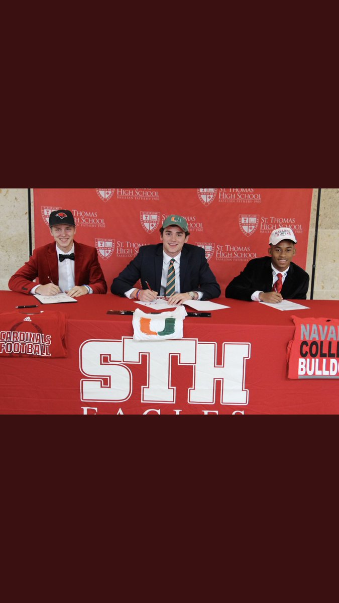 dpdixon6's tweet image. It’s only up from here, I’m now officially a Bulldog! #MobLyfe #NCDawgz #FOE 🙏🏽