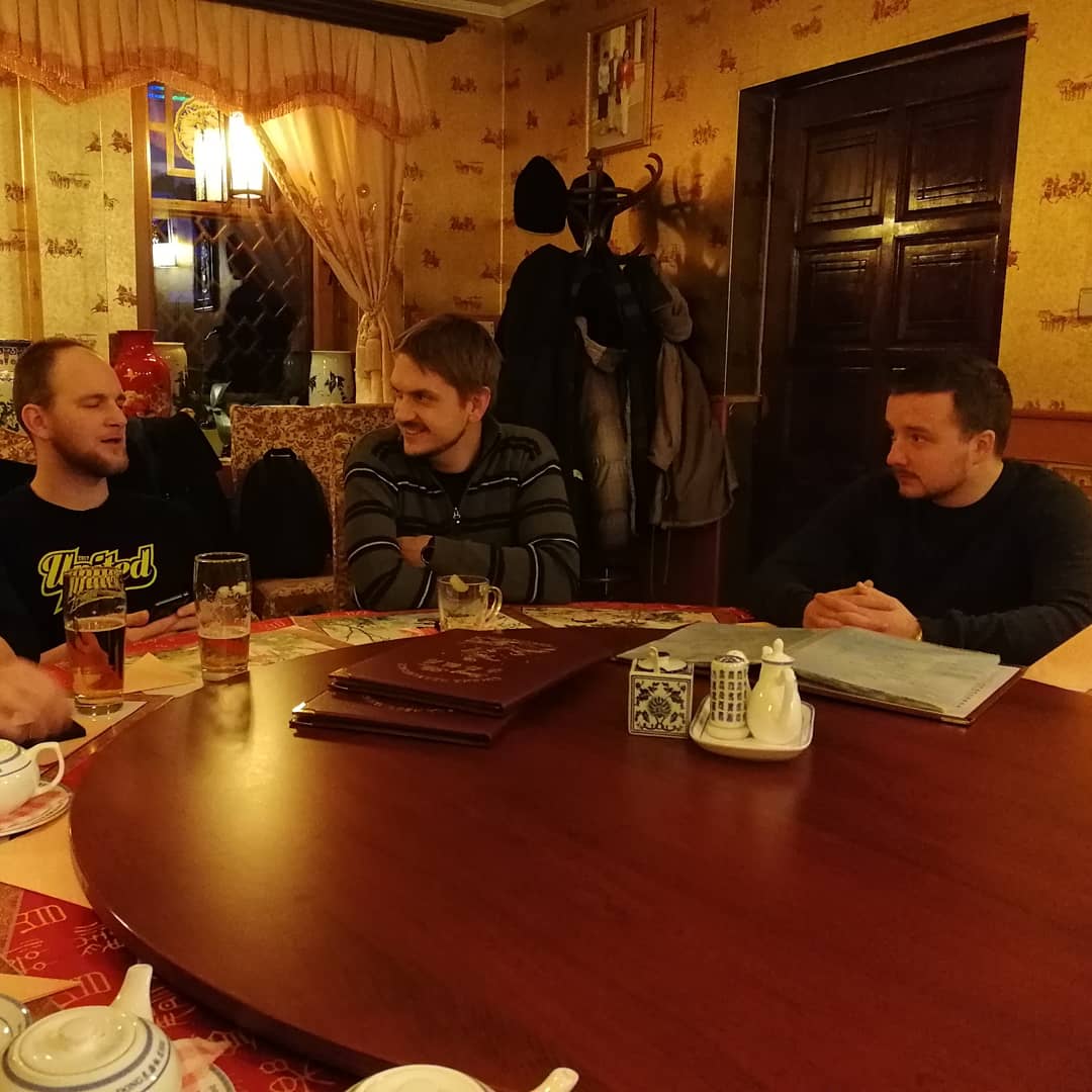SparkTECH_CZ's tweet image. Dnešní #SoftwareAMaso aneb scrum planning u kulatého stolu.
Today's #softwareAndMeat - scrum planning at a round table.

#scrum #planning #hrajsnami #softwaredevelopment #python #php #c #ruby #vyvojsoftware #zivotprogramatora #programmerslife
