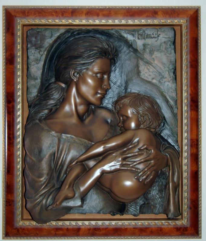 EstateSalesOrg's tweet photo. This #estatesale collection of art is truly a once-in-a-lifetime opportunity to purchase some high end items that took a lifetime to collect.

This beautiful stunning bronze sculpture is entitled "Devotion" by #BillMack. It is hand signed, bronze &amp; bonded. https://t.co/icmgKSLrTc https://t.co/StCLT5uyBu