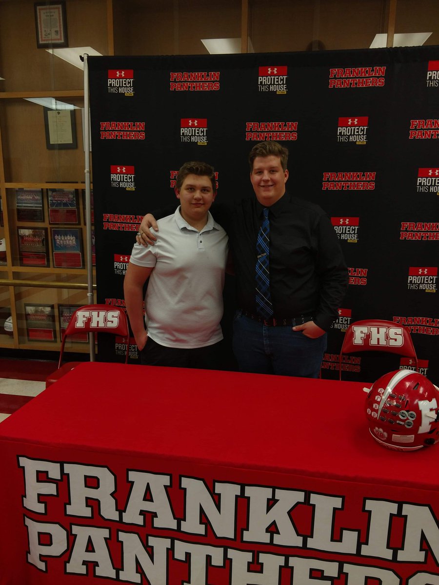 ConnerEvans78's tweet photo. It's official!! I wouldn't be here without God, my family or everyone at FHS!! #blessed @acthshuddle @Elin6162 @GKruczekQb12 @BrevardF5 @FHS_Panthers https://t.co/3zXkzhzds2
