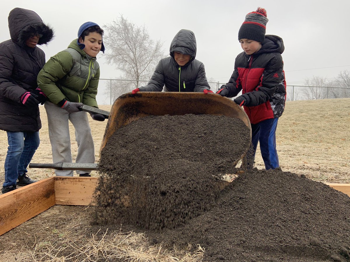 dubya512's tweet photo. Cold? What Cold!? Ss prepping 2 new Spring veggie beds @RStar512 @theSMSD https://t.co/iyckOmZduS