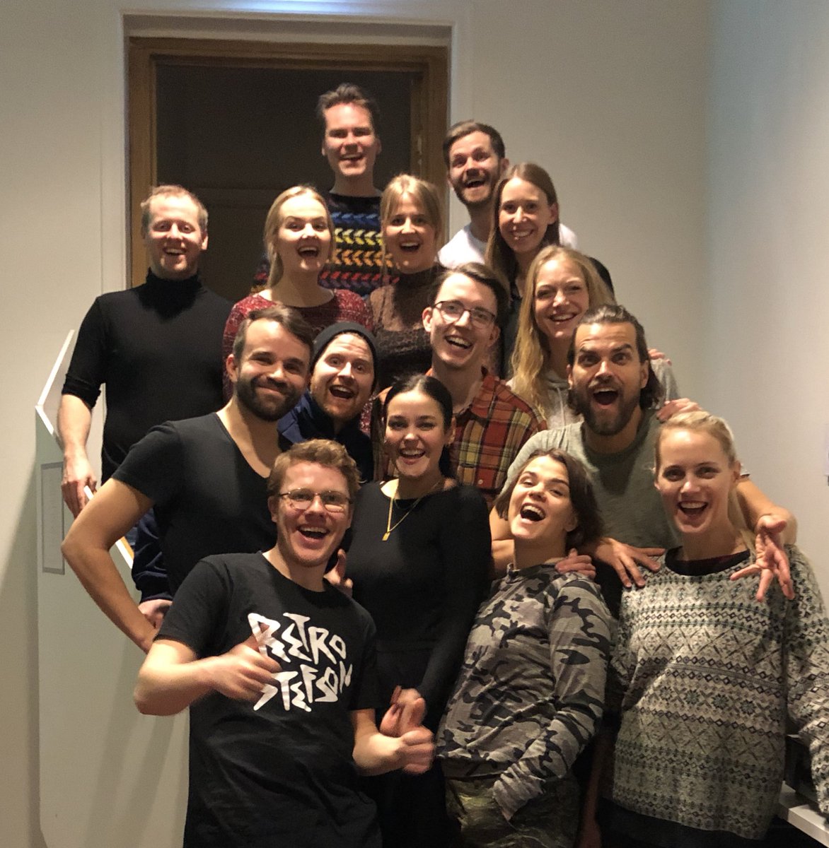 Geggjuð sýning að baki!
Takk Kristín fyrir ótrúlega skemmtilegar fjölskyldusögur 😇😂

Sjáumst hress og kát miðvikudag eftir viku!