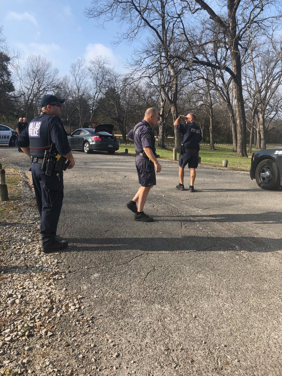 JamesRoseOA's tweet photo. #FOX4News: #GrandPrairiePD disappearance of couple is criminal investigation. 26yo Weltzin Garcia& 28yo Alfonso Hernandez were reported missing early Tuesday AM. PD says Hernandez wanted for assaulting his wife. His car found at White Rock Lake hours after reported missing. https://t.co/yA1LW0xJpN