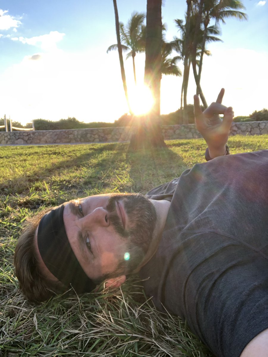 leafjayrap's tweet photo. South Beach solo Blast (no F3 in the area?!?!) Shout our to my F3 Naperville brothers. 
WARMUP
THANG
3.4 mile run down the beach
100 dips
100 mercks 
100 squats 
AYG pull-ups (13, 8, 6, 2)
MoM 
80 LBCs, 60 Freddy’s, 60 Heel Touches, hold plank 1 min x 2
@F3Naperville https://t.co/EWTV3JrcvU