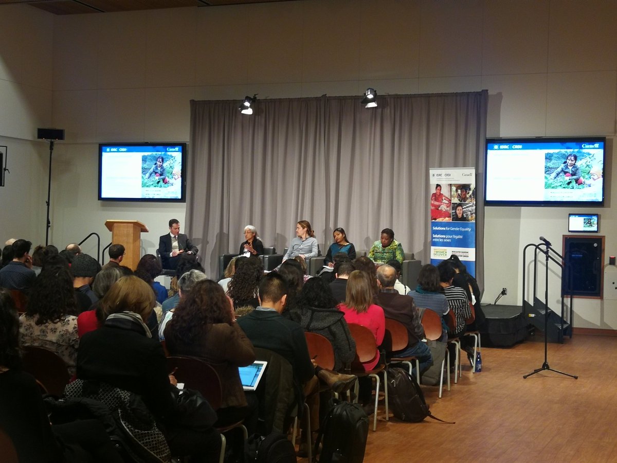 cc_idrc's tweet image. Discussing #powerstructure, #labor #divisions at the @IDRC_CRDI  #WeDeliver2019  event at #uottawa