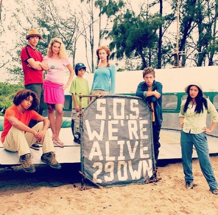 valedonte's tweet photo. DALE TWITTER NO CREO SER LA ÚNICA QUE RECUERDE ESTA PRECIOSISIMA SERIE 🙌🏾❤️ #flight29down https://t.co/LPqL3DMqvn