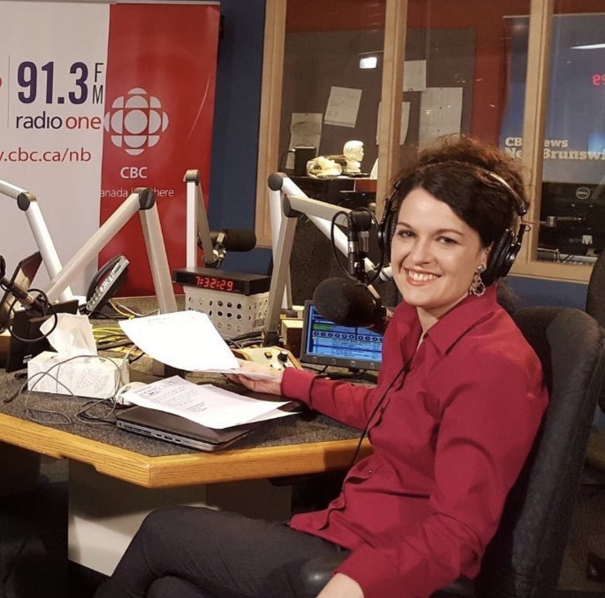 thewrightpage's tweet photo. some personal news:
after an incredible 2+ yrs @CBCNB i’m thrilled to take on a new challenge: hosting @InfoAMSJ
so pumped to join this team & bring SJ a fun/informative/entertaining morning show on 91.3 FM as of march 4.
can’t wait to wake up SUPER early with all of you ❤️ https://t.co/KIgbf3w0f8