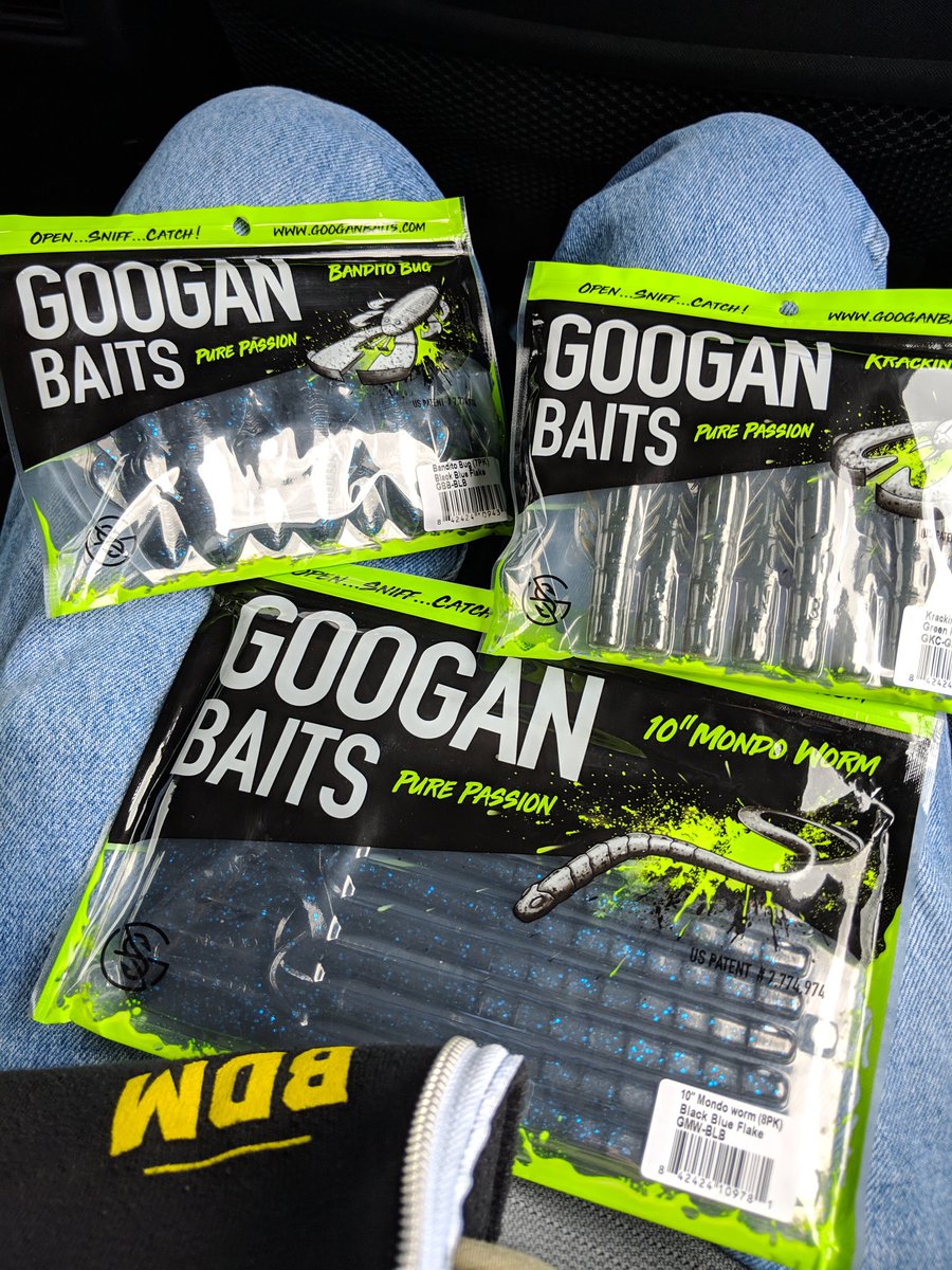 ReberRider48's tweet photo. Yeah boy!! Finally got me some!!!!#googans #googanbaits @LunkersTV @lakeforkguy @apbassing @FishingTheMW @googan_squad @googanbaits https://t.co/DhnIWmOtK0
