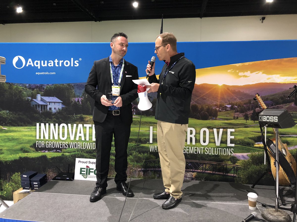 GCImagazine's tweet photo. Best Use of Video: Owen Russell accepting for the Ontario GSA. #GCITweetUp19 @Aquatrols https://t.co/HflLUfYRYR