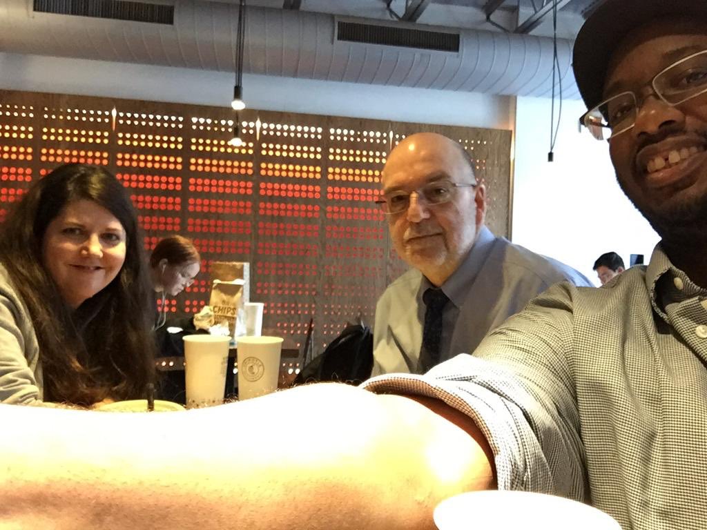 SUNYUpstatePath's tweet photo. Conversing about kidney pathology over great food and drink #tisthelife #pathologistslovechipotle https://t.co/9QPLt6XXOW