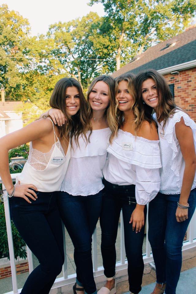 EviWeevil's tweet photo. Monticello has some of the finest women too offer. Recruiting Is Easy when you have baddies all over campus. The ratio maybe 3 girls for every one guy. #weevilladies https://t.co/xjOE2KpKRq