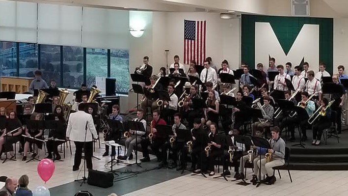 Data2Inform's tweet image. Wonderful evening at Taste of Mason.  A true celebration of our diversity with talented performers, beautiful artwork, yummy food, and meeting other community members!  #MasonMoment