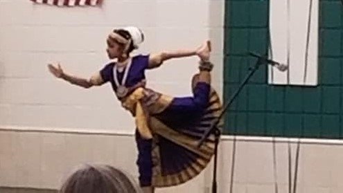 Data2Inform's tweet image. Wonderful evening at Taste of Mason.  A true celebration of our diversity with talented performers, beautiful artwork, yummy food, and meeting other community members!  #MasonMoment