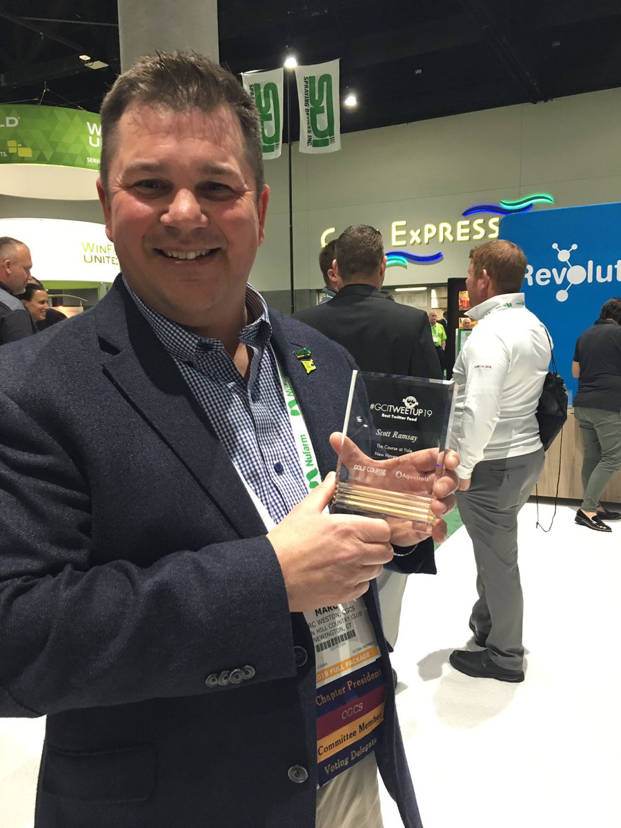 Congratulations, @eli_redan on the well-deserving award, you look so much younger and more handsome than I remembered! (<a href="/49CAGCS/">Marc Weston, CGCS</a> made me say it!) <a href="/GCImagazine/">GOLF COURSE INDUSTRY</a> <a href="/PatJonesTweets/">Pat Jones</a>  @GIS_2019