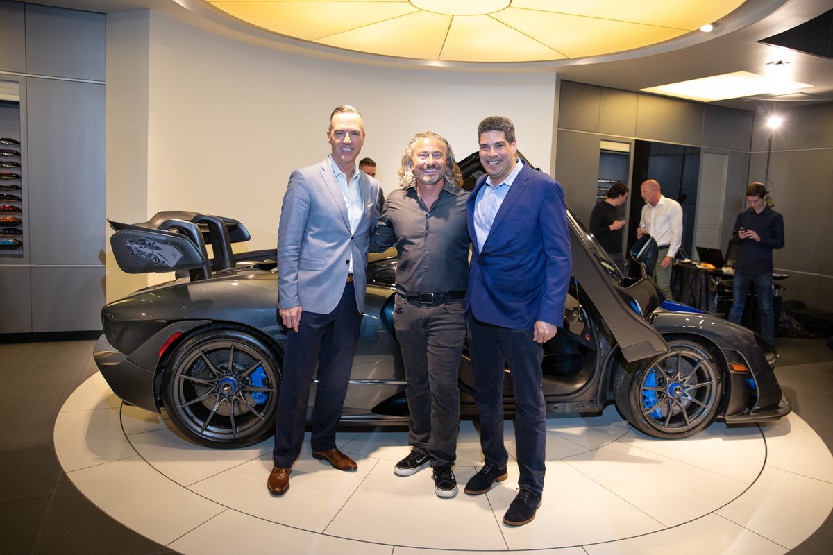 ParkPlaceTexas's tweet photo. Congratulations to Josh on a successful celebration of his McLaren Senna! Special details were chosen by Josh to be included on his Senna spec, making this memorable delivery truly one-of-a-kind. #yourparkplace #mclaren #mclarensenna #supercarsoftexas https://t.co/L59VCjJm3w
