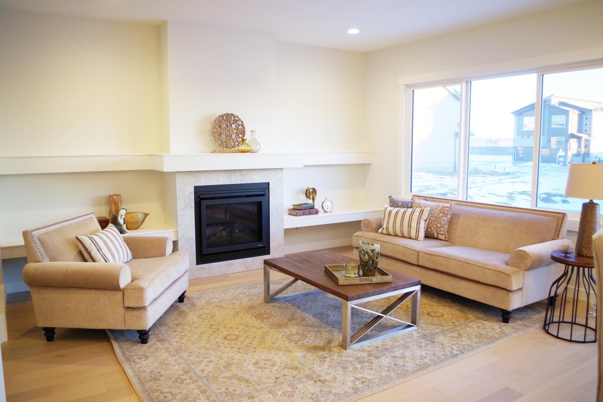 CoventryHomes's tweet photo. Have you been to The Uplands? We have a variety of home styles available in this lush SW community, with homes are move-in ready! Check them out on this week's blog: https://t.co/DxOdl8jAH1 #moveinquick #yeg https://t.co/Y8CufM5zt2