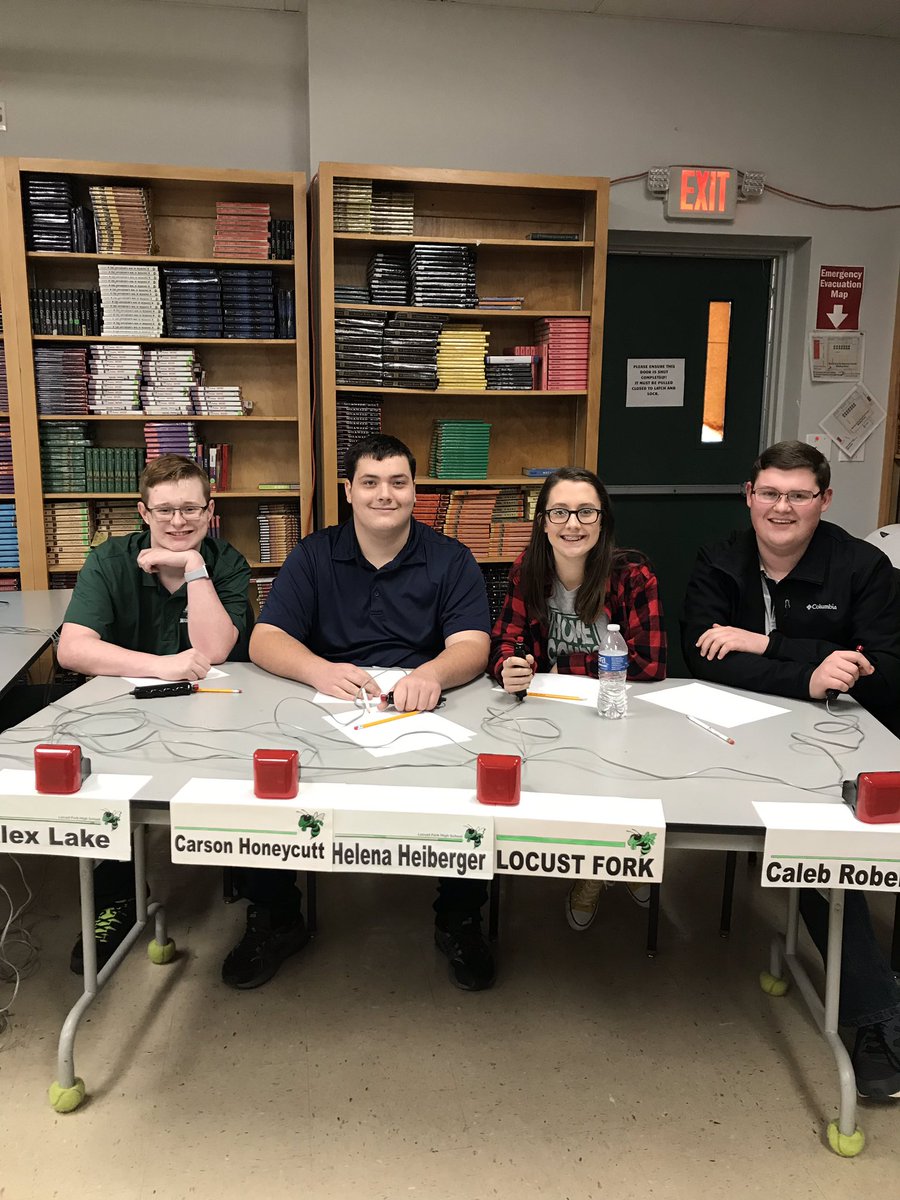 #scholarsbowl <a href="/HeadHornetLFHS/">Tommy Smitherman</a> First competition today