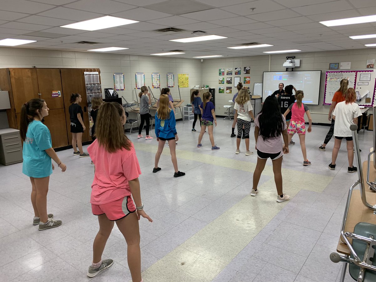 RCEMiddle's tweet photo. Coach Garrett’s classes got their Jazzercise on in Dance class today!Thank you to Clemson Jazzercise and Marie Nebesky #teamRCE🐾 #RCEpe https://t.co/F4YfCYUQch