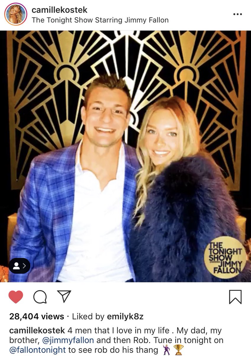 GentsPlaybook's tweet photo. I think I’ll be setting the DVR for @FallonTonight 🥶 with Gronk wearing the Gronk Spike GentsPlaybook Custom suit 🔥 Via @camillekostek https://t.co/qri0BXqyB9