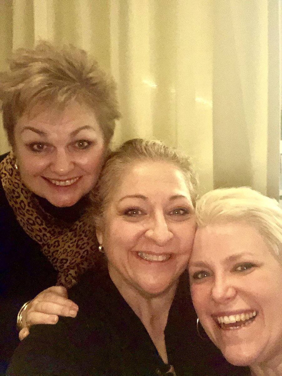 Erin Wall (erinwallatwork) Twitter