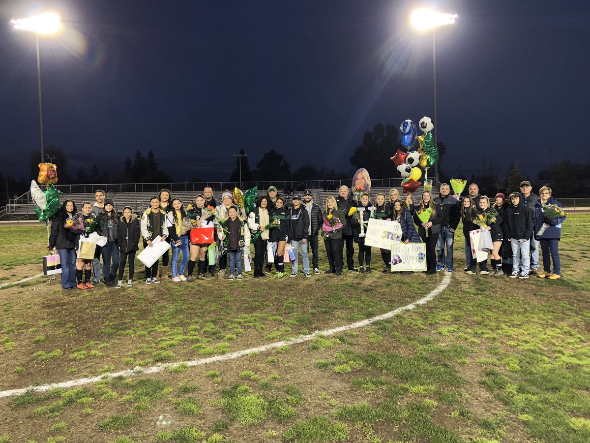 LibertyWmnsSccr's tweet photo. 💪🏼FINAL SCORE:
Liberty 2, W Union 1
10-0 League =
11x NSL LEAGUE CHAMPIONS =
109-0-1!
An HONOR to coach these ladies!
Now we 👀 towards VALLEY!
#HawkNation #HawkPride #Fight4Liberty https://t.co/HYBDG3AO4q