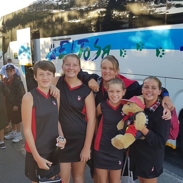 Dani's first ever waterpolo tour! Go girls! Knysna, here we come.... @mitchellsbrewing I guess we'll see you tonight. Any other recommendations for brewers/beer in #knysna ? #tour #waterpoloDani's first ever waterpolo tour! Go girls! Knysna, here we come.... @mitchellsbrewin…