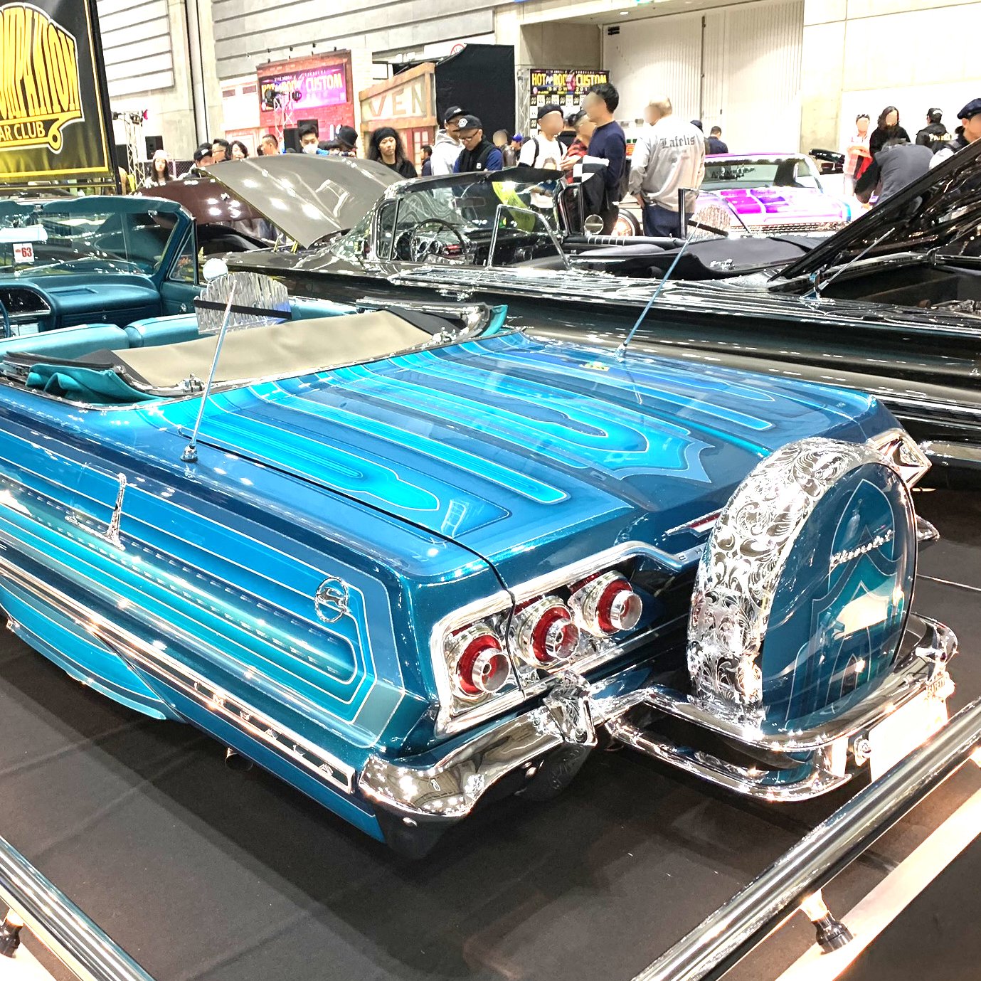 インパラ コンチエンブレム フラッグ シボレー コンチネンタルキットに