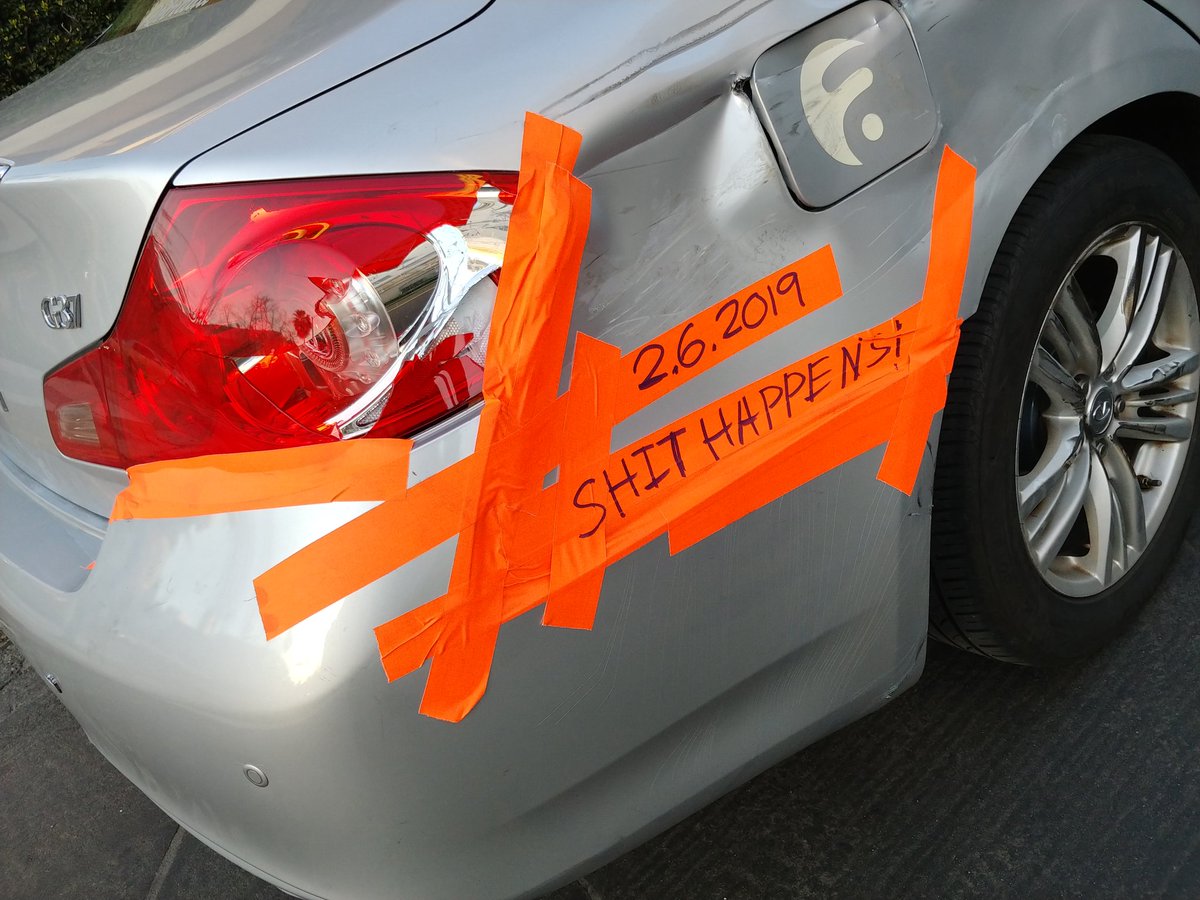 cinematommy's tweet photo. I was making a left turn on a yeild green. All cars were back up so they let go me. I was completing my turn when a motorcyle splitting lanes zoom down and hit my rear. After I got hit today the witness at my scene got into an accident... What are the odds? Everyone is a live 🙏 https://t.co/yaWNwHqPHp