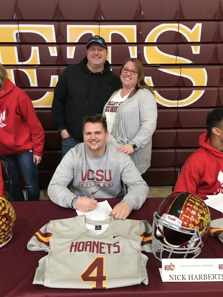 Dreams finally becoming reality! <a href="/VCSU_Football/">VCSU Football</a> @DLineCoachVCSU