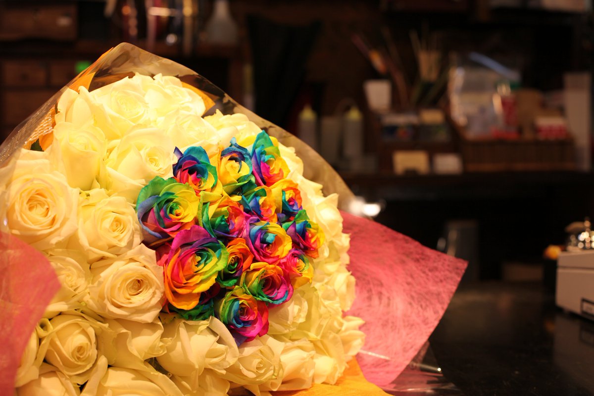 ট ইট র ローズショップ レインボーローズで愛の告白 白いバラの花言葉 純粋 レインボーローズの花言葉 奇跡 プロポーズ 100ほんの花束 100本 告白 珍しい花 ট ইট র ローズショップ レインボーローズで愛の告白 白いバラの花言葉 純粋 レインボーローズの花言葉 奇跡 プロポーズ 100ほんの花束 100本 告白 珍しい花