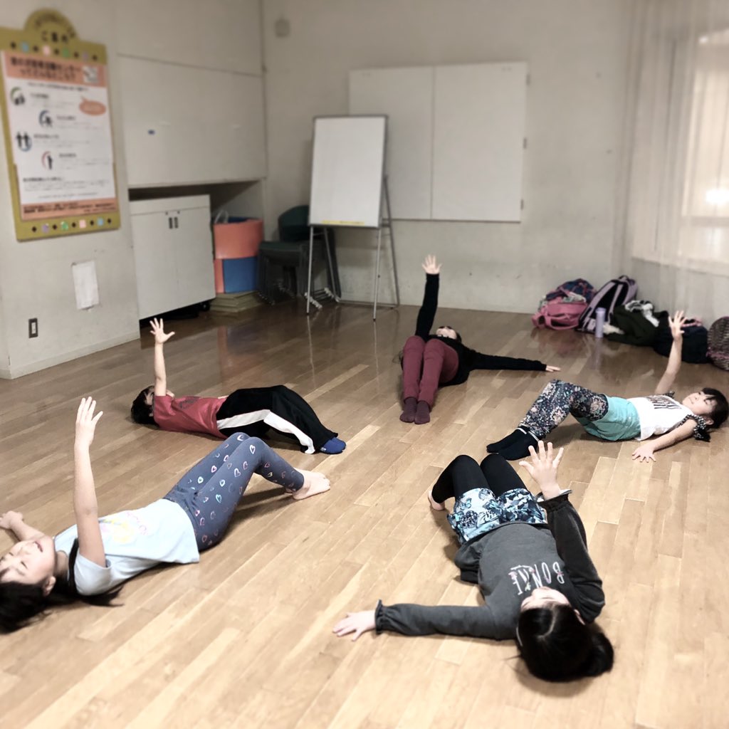 MoB_stage's tweet photo. 【水曜リリカル振り入れ完了!】
なんと早くも振り入れ完了したそうです!!
振付がみんなに似合っていて素敵✨
#モブスタジオ #振付 #ダンス #リリカルジャズ #クラス #レッスン #エリナ #札幌 #mobstudio #choreograph #dance #lyricaljazz #class #lesson #erina #sapporo #mobstage https://t.co/HJ5UpRZz3m